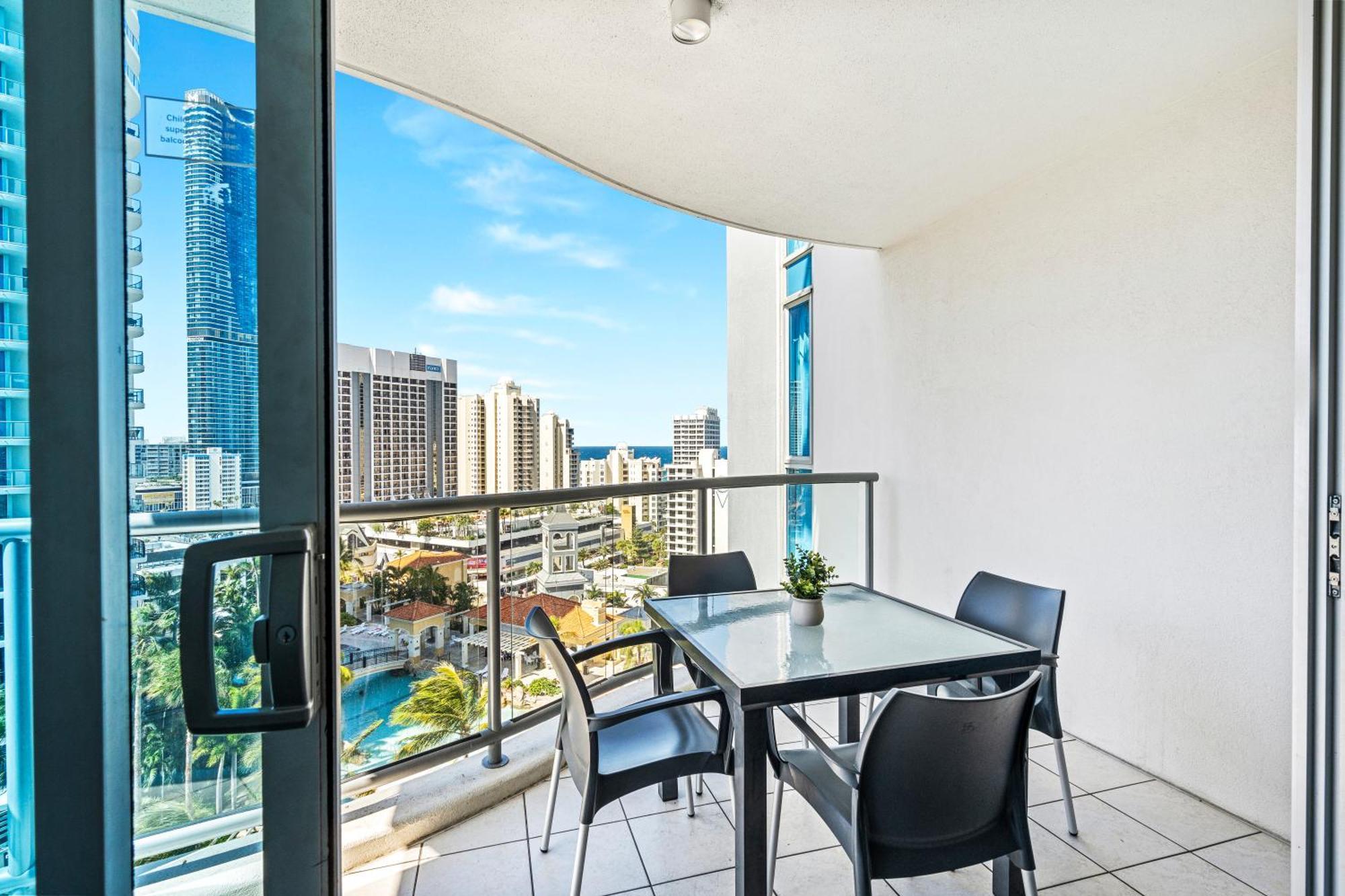 Chevron Renaissance Surfers Paradise Mid Week Madness Deal - Q Stay Gold Coast Zewnętrze zdjęcie