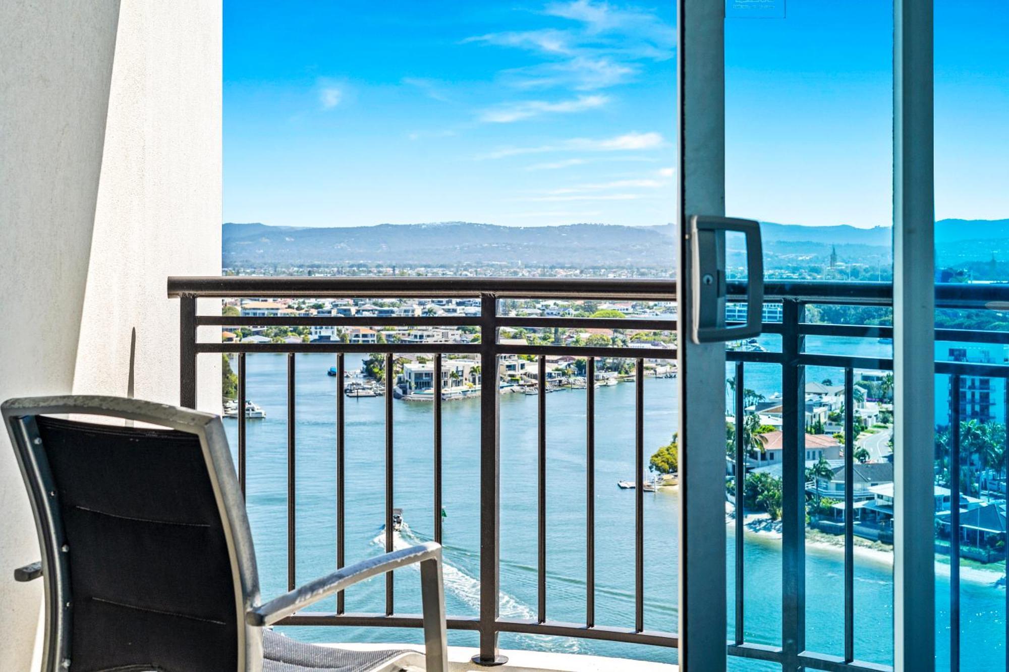 Chevron Renaissance Surfers Paradise Mid Week Madness Deal - Q Stay Gold Coast Zewnętrze zdjęcie